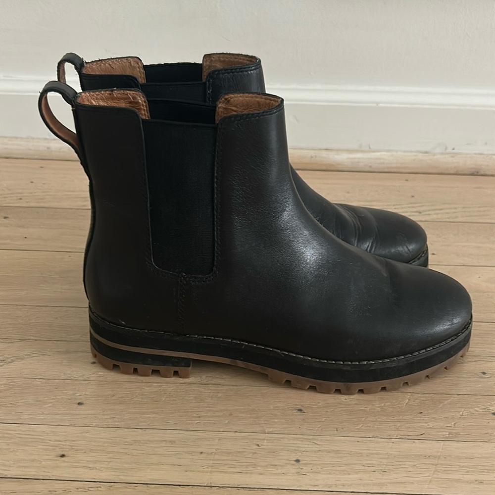 Madewell Chelsea boot
